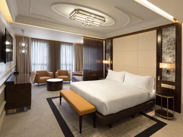 DoubleTree By Hilton A Coruña : photo 1 de la chambre suite junior