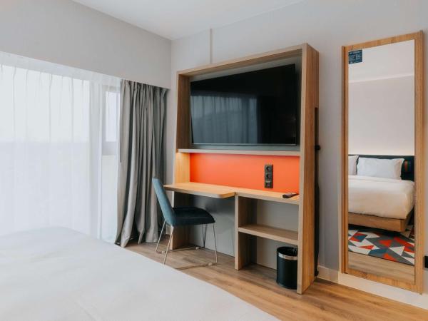 Hampton By Hilton Warsaw Reduta : photo 4 de la chambre chambre lit king-size