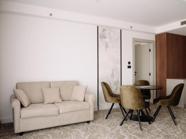 Hotel Fanat : photo 3 de la chambre suite avec balcon - vue sur mer