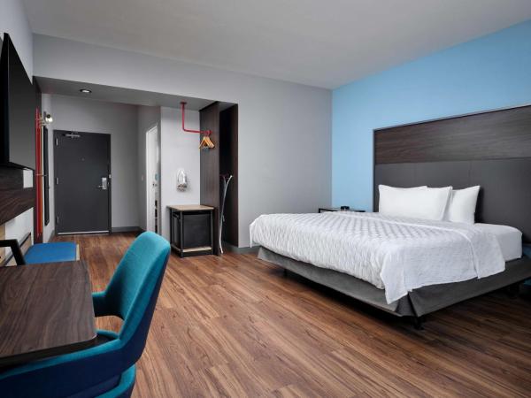 Tru By Hilton Indianapolis Downtown, In : photo 4 de la chambre chambre lit king-size avec baignoire - accessible aux personnes à mobilité réduite