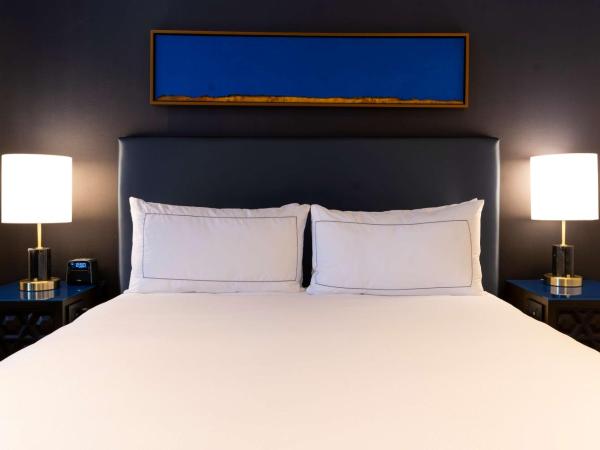 The Exchange Sacramento, Curio Collection By Hilton : photo 2 de la chambre chambre lit king-size