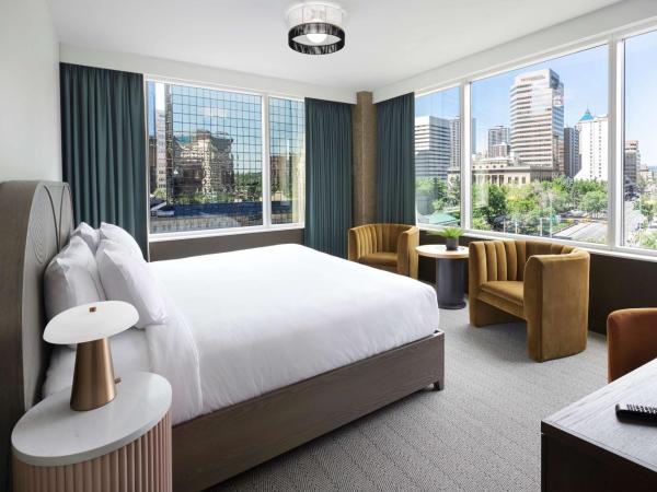 The Westley Calgary Downtown, Tapestry Collection By Hilton : photo 2 de la chambre chambre d'angle lit king-size