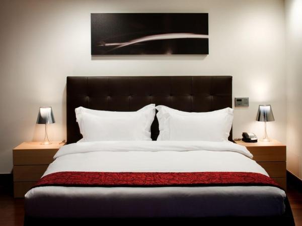 Jumeirah Living World Trade Centre Dubai : photo 1 de la chambre résidence 1 chambre en duplex avec bain à remous privé