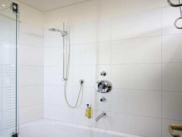 DoubleTree by Hilton Hannover Schweizerhof : photo 4 de la chambre suite junior