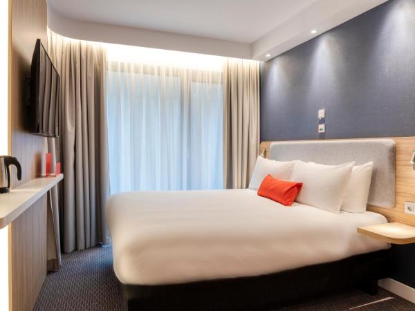Holiday Inn Express Antwerp - City Centre, an IHG Hotel : photo 1 de la chambre chambre lit queen-size standard - accessible aux personnes à mobilité réduite