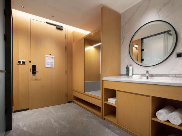 Hilton Garden Inn Hangzhou Xiaoshan : photo 2 de la chambre chambre lit king-size - Étage supérieur