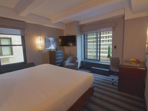 Hotel Edison Times Square : photo 3 de la chambre chambre signature avec terrasse