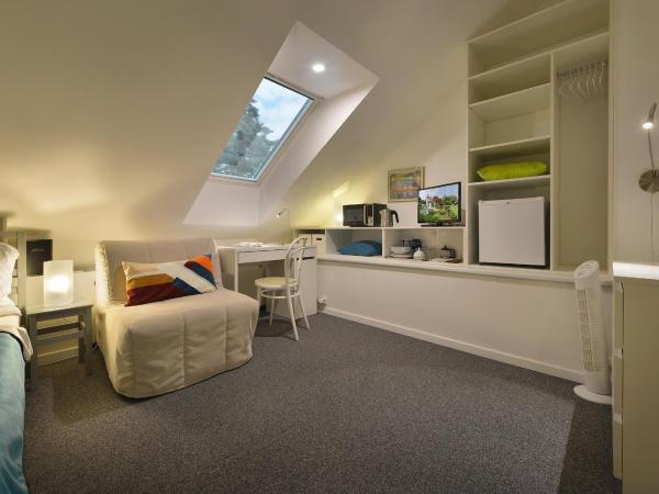 A. V. Pension Praha : photo 4 de la chambre chambre simple avec salle de bains privative