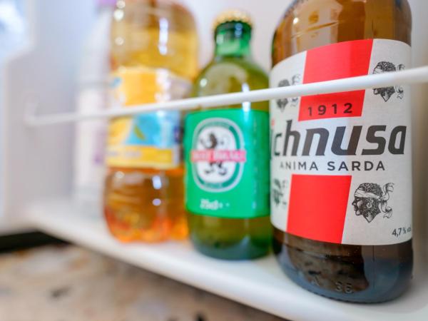 B&B POTHOS - ENG ITA - Air Conditioning Wi-Fi Fridge Netflix Local Guide - Aria condizionata, frigo, internet, guida locale : photo 9 de la chambre chambre lits jumeaux spacieuse