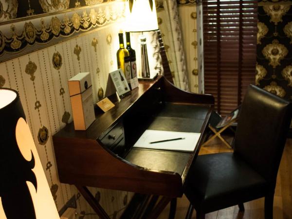 Andromeda Hotel Thessaloniki : photo 8 de la chambre suite junior - vue interne