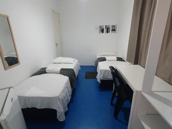 Hospedaria Dom Pedro - 500m do metrô : photo 6 de la chambre chambre double avec salle de bains privative