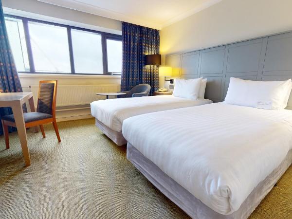 Holiday Inn Cardiff City, an IHG Hotel : photo 3 de la chambre chambre lits jumeaux