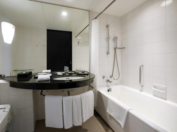 Grand Prince Hotel Osaka Bay : photo 2 de la chambre chambre lit queen-size standard - non-fumeurs