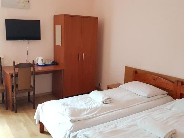 Hotel Haga : photo 1 de la chambre chambre simple avec salle de bains commune