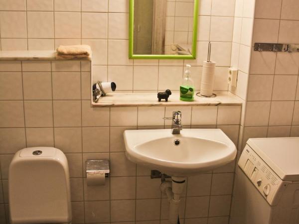 Bed&Breakfast in nature 12 min from city free bikes : photo 6 de la chambre petite chambre double