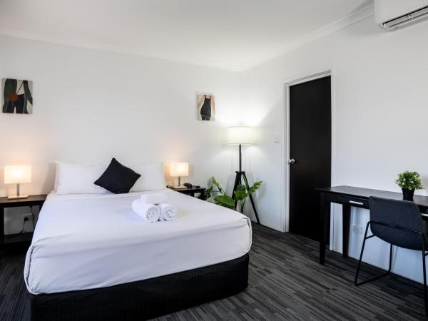 Joondalup City Hotel : photo 2 de la chambre chambre supérieure lit queen-size