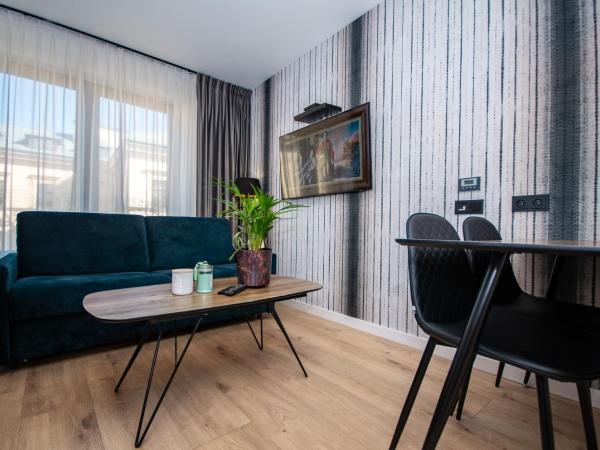 Aparthotel InPoint Cracow G15 - Free Underground Parking : photo 1 de la chambre studio lit king-size deluxe