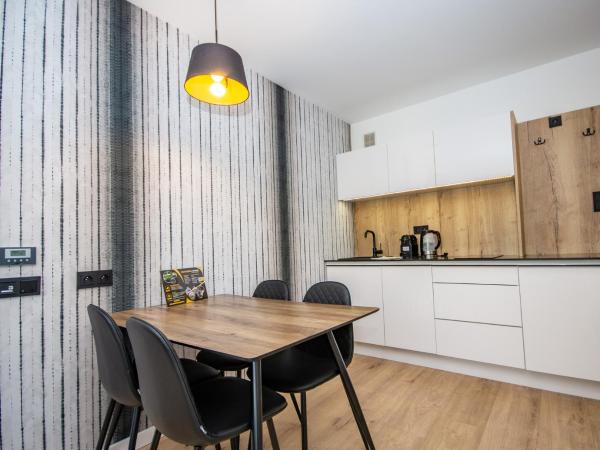 Aparthotel InPoint Cracow G15 - Free Underground Parking : photo 3 de la chambre studio lit king-size deluxe