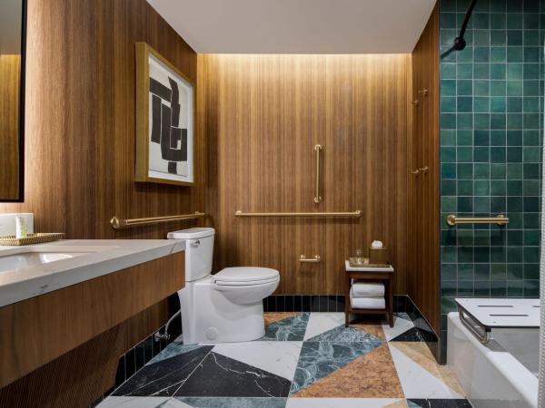 Le Méridien Salt Lake City Downtown : photo 7 de la chambre chambre lit king-size classique avec vue sur la ville