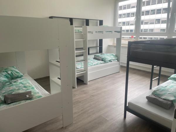 Cityapartment bei Hauptbahnhof : photo 1 de la chambre lit dans dortoir mixte de 6 lits