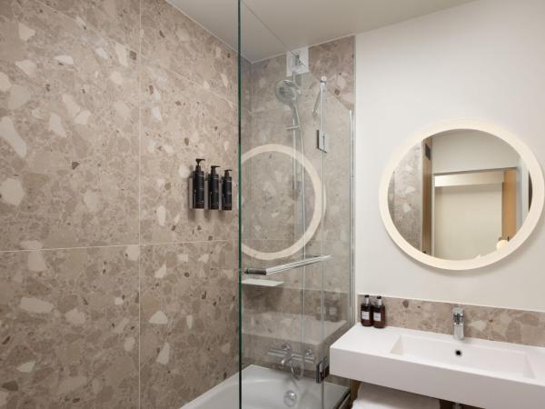 Residence Inn by Marriott Paris Didot Montparnasse : photo 7 de la chambre suite 1 chambre lit king-size avec canapé-lit