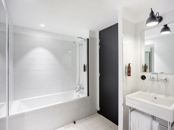 Deskopolitan House : photo 10 de la chambre chambre deluxe double ou lits jumeaux