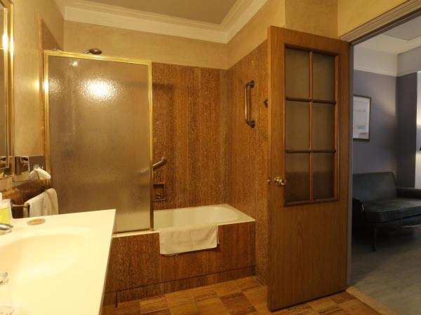 Hôtel Les Saisons : photo 3 de la chambre chambre lits jumeaux