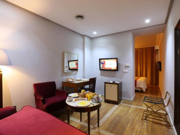 Hôtel Les Saisons : photo 8 de la chambre suite junior