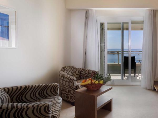 Hotel Park Makarska : photo 6 de la chambre suite supérieure avec balcon - vue sur mer