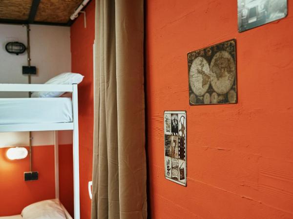 LOFT HOSTAL Group : photo 4 de la chambre lit dans dortoir mixte de 6 lits