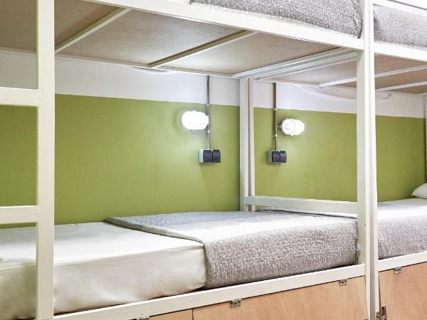 LOFT HOSTAL Group : photo 8 de la chambre lit dans dortoir mixte de 4 lits