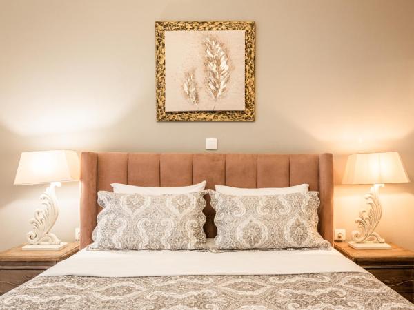 Nicholas Point Apartments and Rooms : photo 4 de la chambre appartement avec balcon