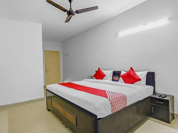 Hotel O Flagship Akash Palace : photo 1 de la chambre chambre triple classique