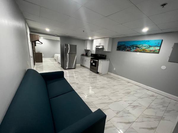 Red Roof PLUS & Suites Virginia Beach - Seaside : photo 3 de la chambre suite 2 lits doubles avec cuisine - non-fumeurs