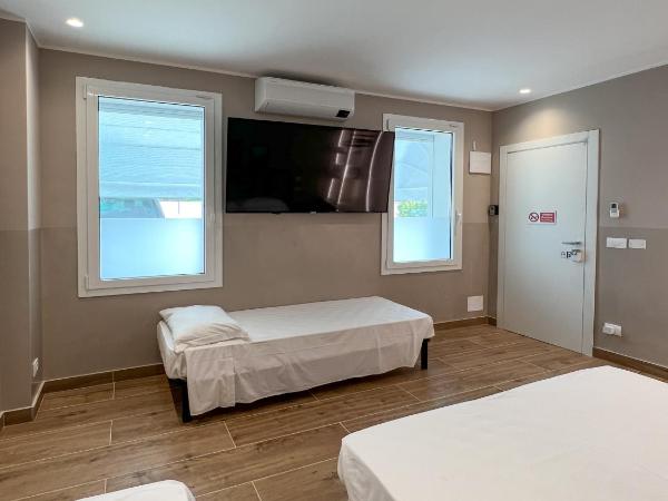 M14 RESIDENZA BASSANELLO : photo 9 de la chambre chambre familiale avec salle de bains privative