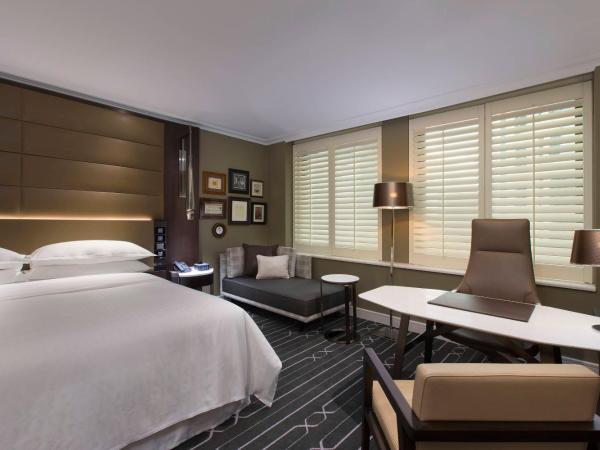 Sheraton Grand Sydney Hyde Park : photo 1 de la chambre chambre lit king-size - côté ville