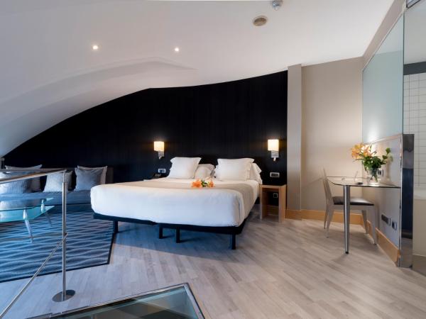 Hotel Plaza : photo 3 de la chambre suite junior (2 adultes)