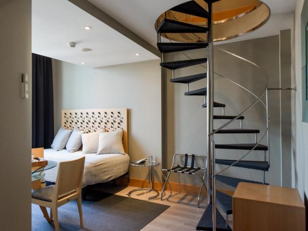 Hotel Plaza : photo 6 de la chambre suite junior (2 adultes)