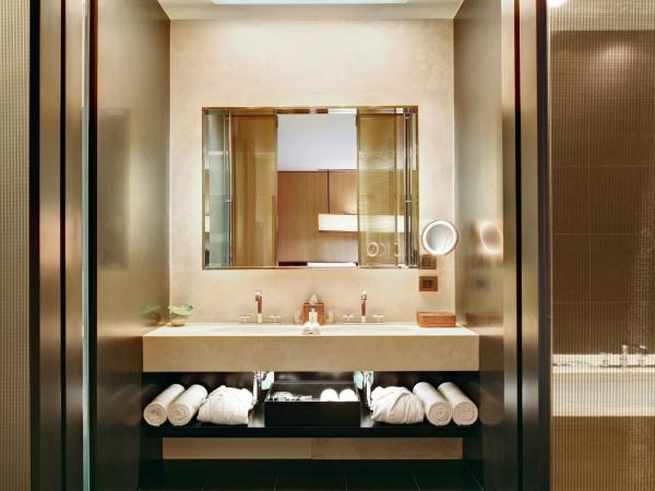 Bulgari Hotel Milano : photo 4 de la chambre suite deluxe - vue sur jardin