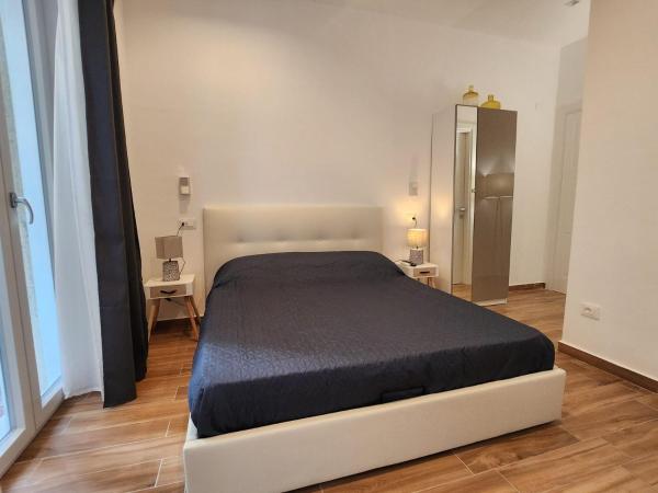 B&B Mini Hotel Incity-close train station and port- : photo 4 de la chambre grande chambre double