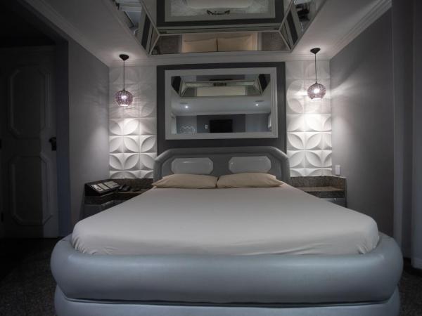 Hotel Show Adult Only : photo 3 de la chambre suite supérieure