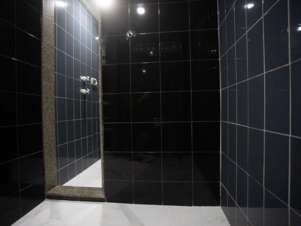 Hotel Show Adult Only : photo 2 de la chambre suite standard