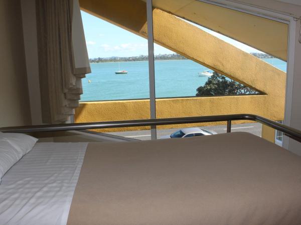 Bucklands Beach Waterfront Motel : photo 6 de la chambre suite 1 chambre avec mezzanine - vue sur mer - dernier Étage