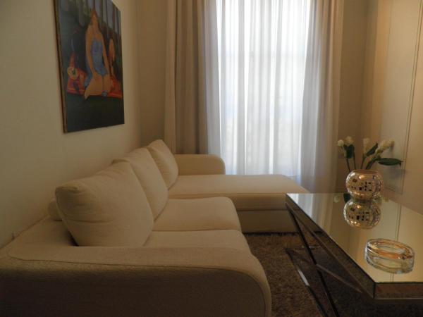 Andromeda Hotel Thessaloniki : photo 7 de la chambre suite avec baignoire spa