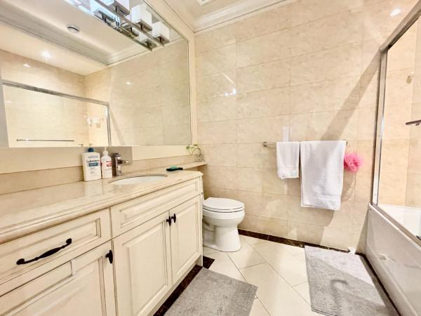 Vancouver Luxury Guest House : photo 1 de la chambre chambre double