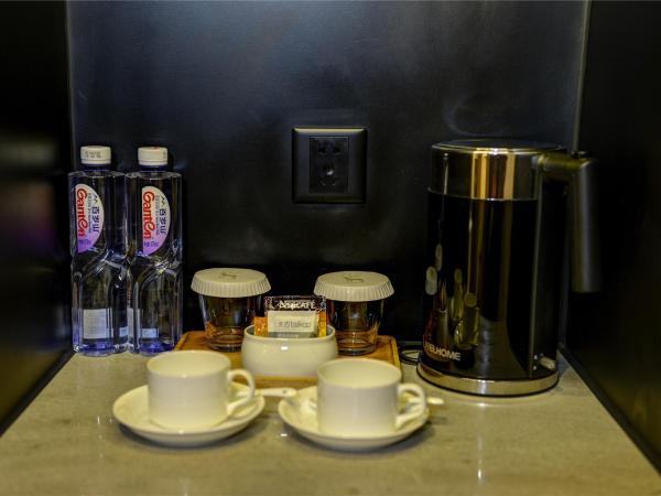 David's Deer Hotel : photo 4 de la chambre chambre lit queen-size