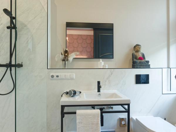 Hanseat-Hotel : photo 5 de la chambre chambre double deluxe