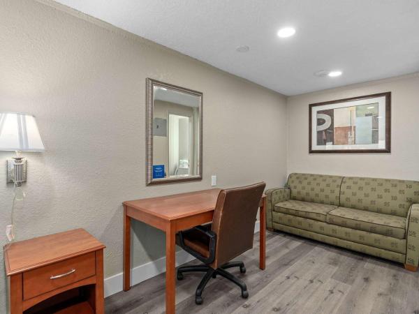 Travelodge by Wyndham Kissimmee Orlando : photo 4 de la chambre chambre double avec 2 lits doubles - non-fumeurs