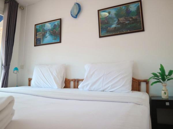 Sunshine Hotel : photo 4 de la chambre chambre double avec balcon