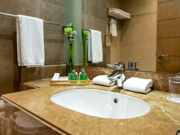 Marina Byblos Hotel : photo 8 de la chambre chambre double deluxe